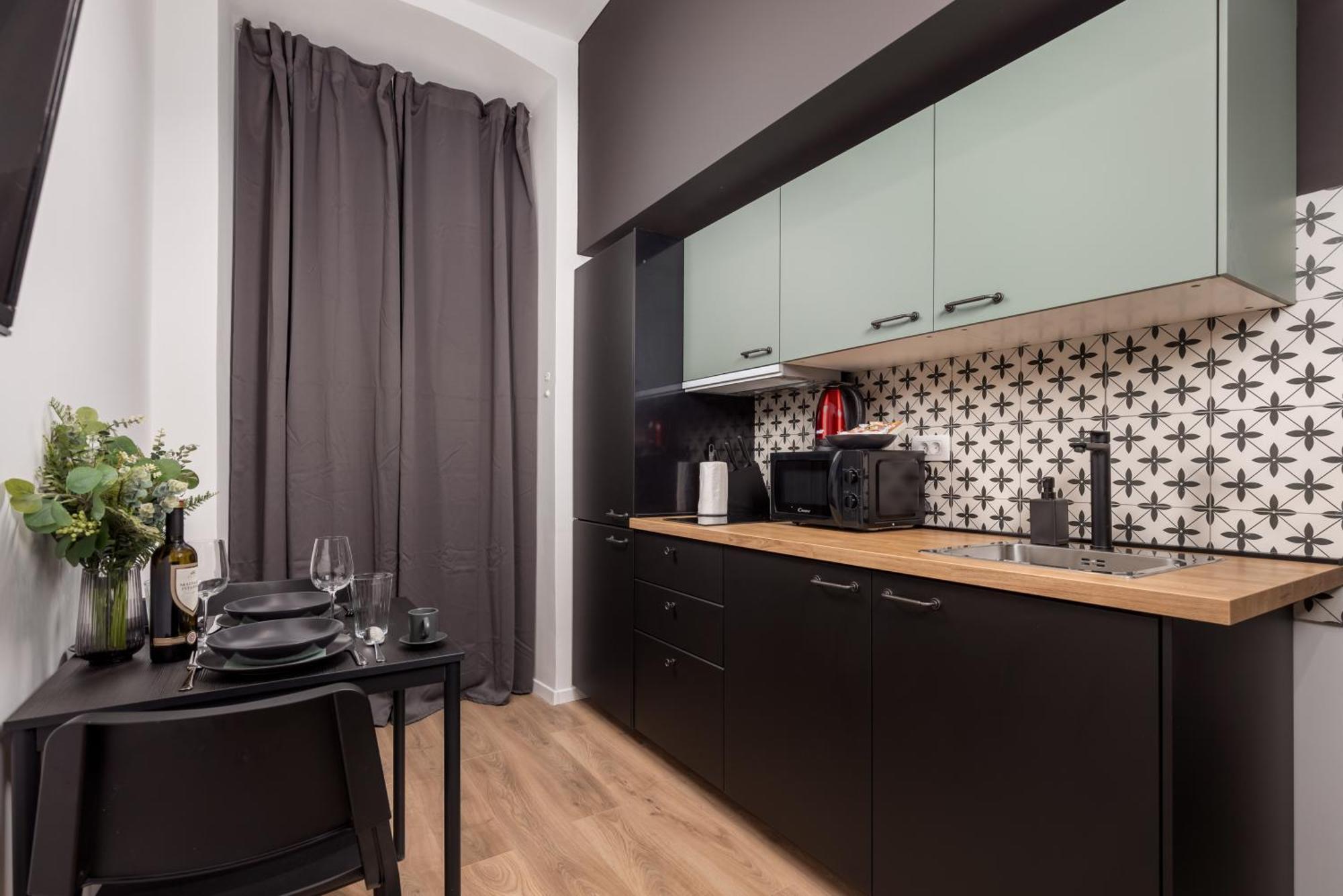 Apartments & Rooms One World ริเยกา ภายนอก รูปภาพ