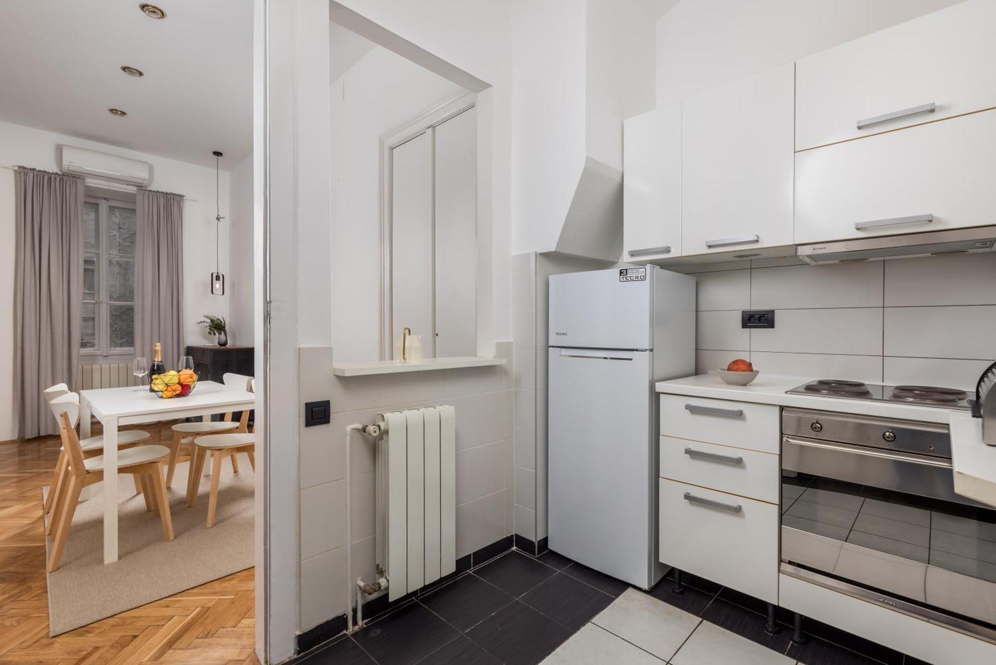 Apartments & Rooms One World ริเยกา ภายนอก รูปภาพ