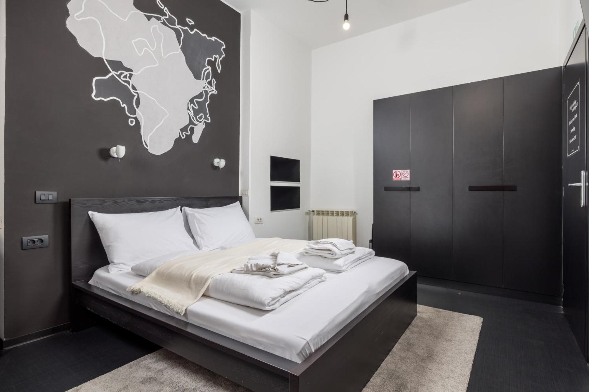 Apartments & Rooms One World ริเยกา ภายนอก รูปภาพ